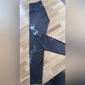 Rose Buddha Leggings Floral – Grandeur 10 – Fabriqué au Canada